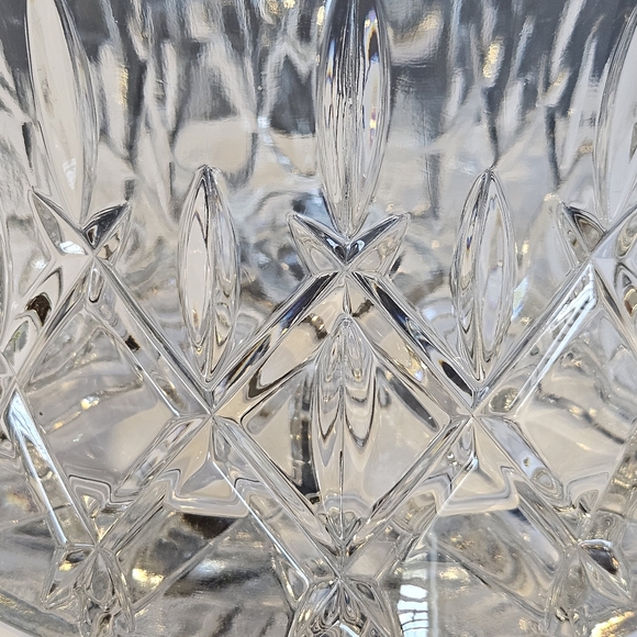 Wine Bottle Caddy/Centerpiece Lady Anne by Gorham Crystal 6 X 6 X 11" - Picture 7 of 12